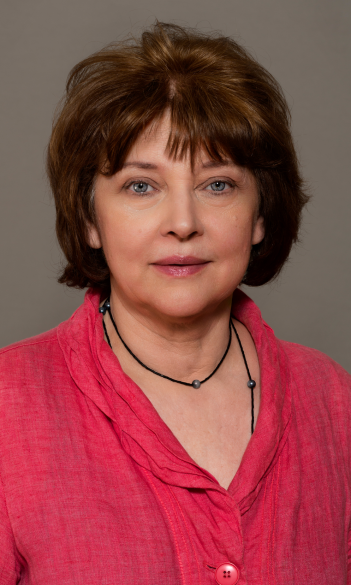 Dr. Erzsébet Komlósiné Knipf