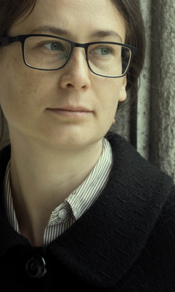 Dr. Eszter Virág Vér